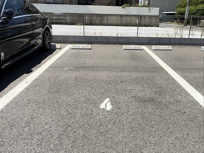 ユープラス 駐車場